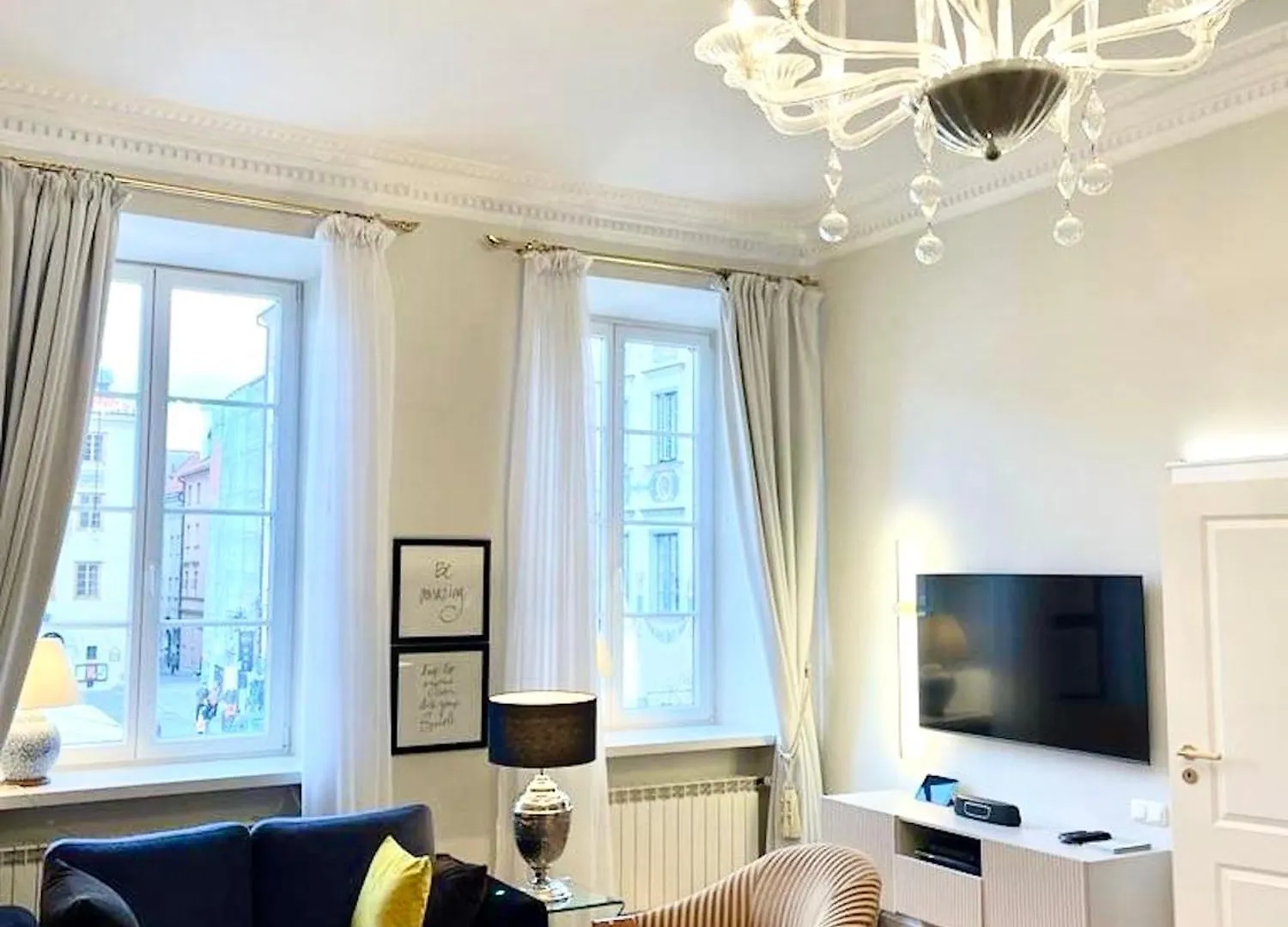 Mondrian Luxury Suites & Apartments Old Town Варшава