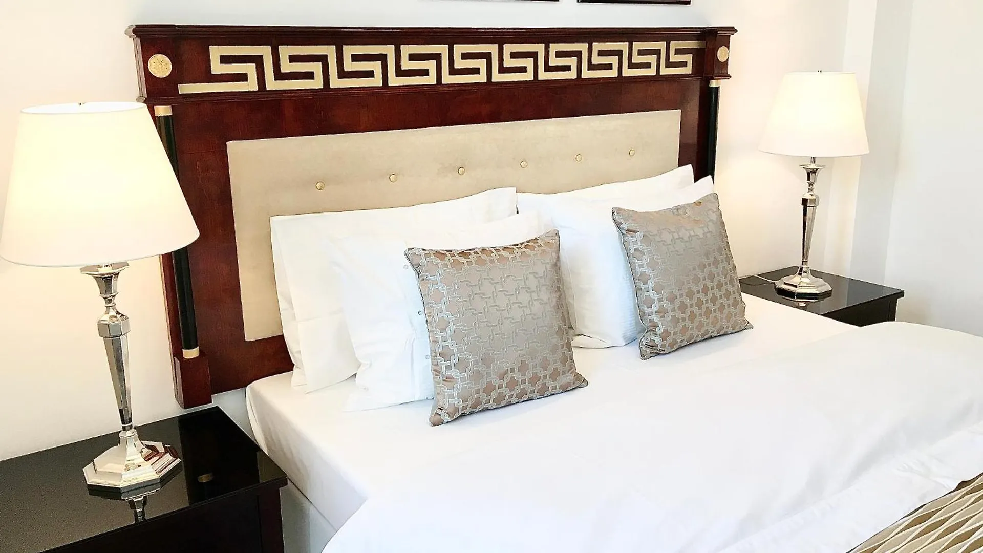Mondrian Luxury Suites & Apartments Old Town Варшава 0*,  Польша