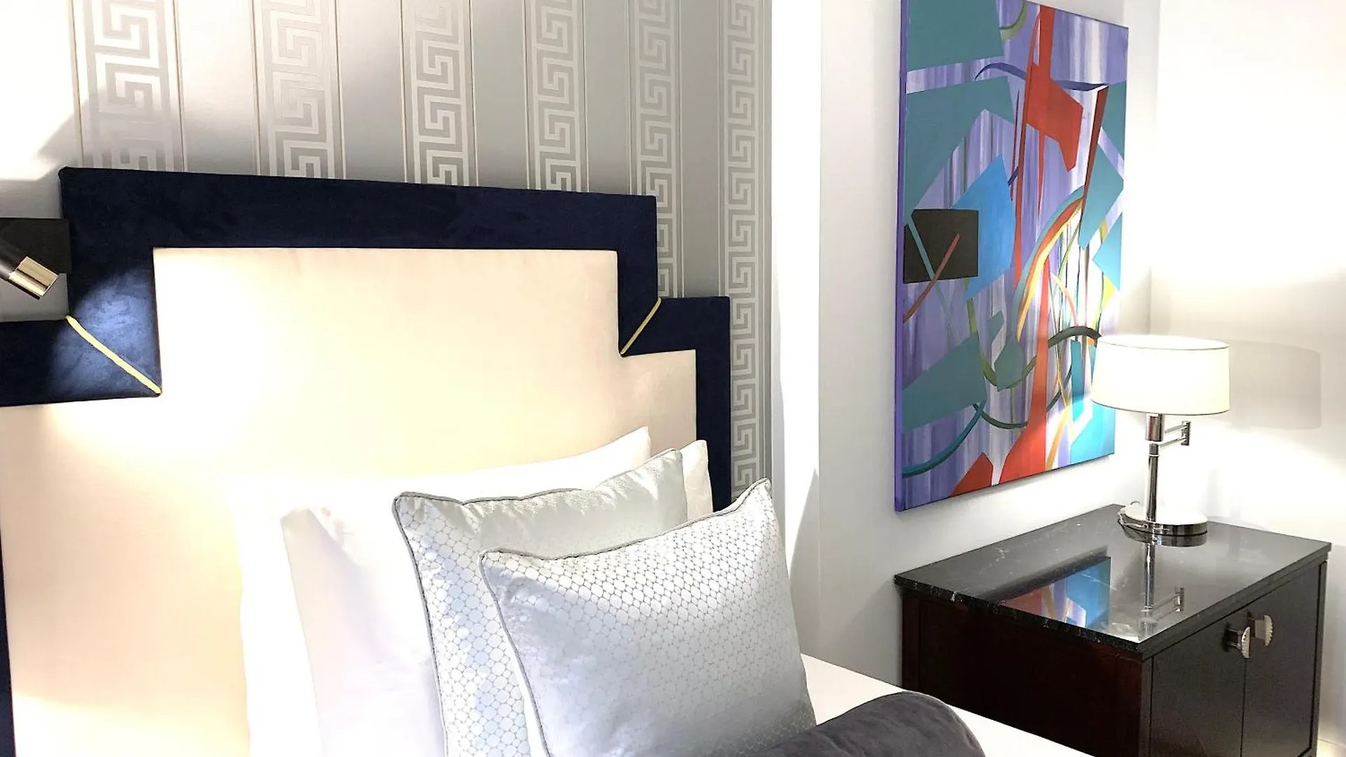 Mondrian Luxury Suites & Apartments Old Town Варшава