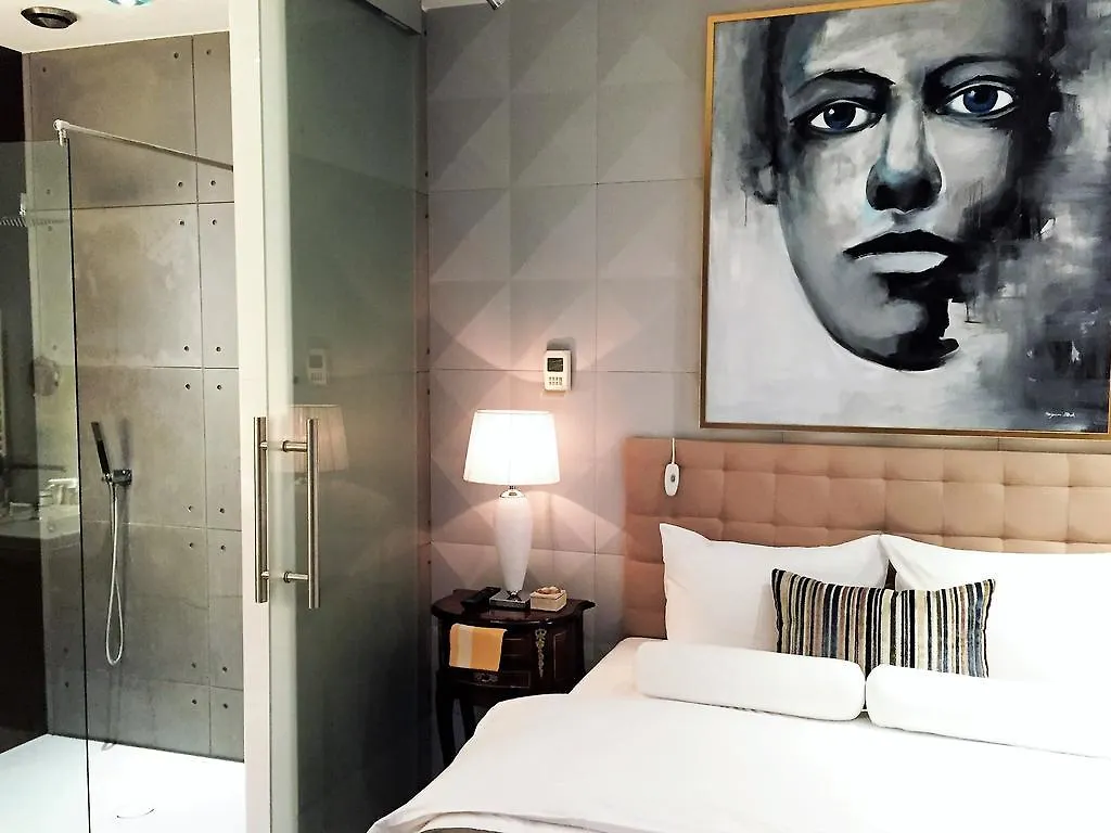 Mondrian Luxury Suites & Apartments Old Town Варшава Апарт-отель
