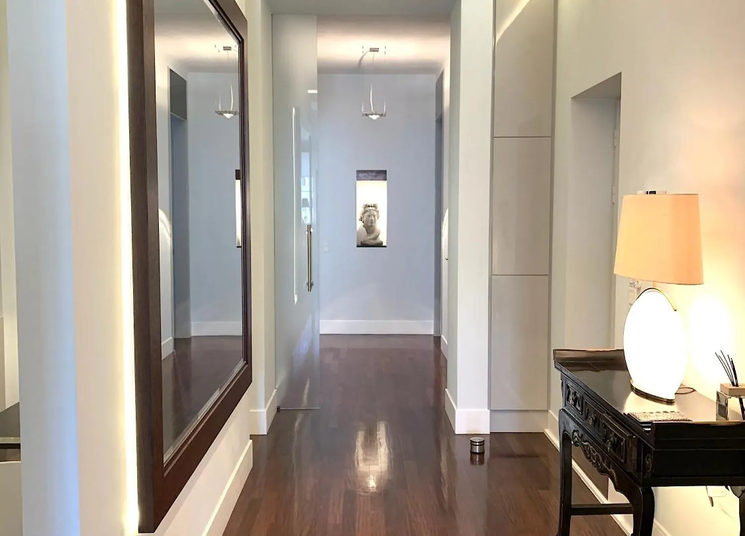 Mondrian Luxury Suites & Apartments Old Town Warszawa Hotel apartamentowy